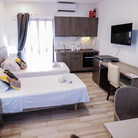 Napoli Suites Studios Aparthotel St. Julian's Zewnętrze zdjęcie