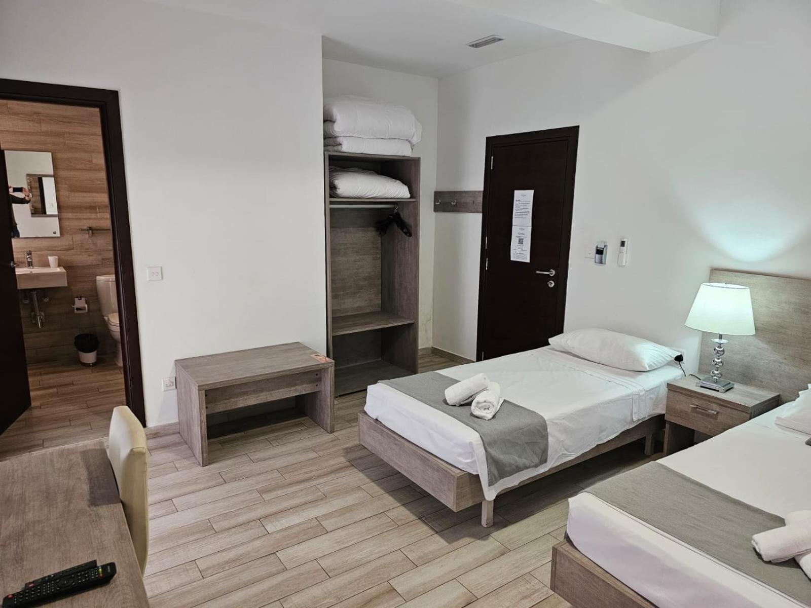 Napoli Suites St. Julian's Zewnętrze zdjęcie