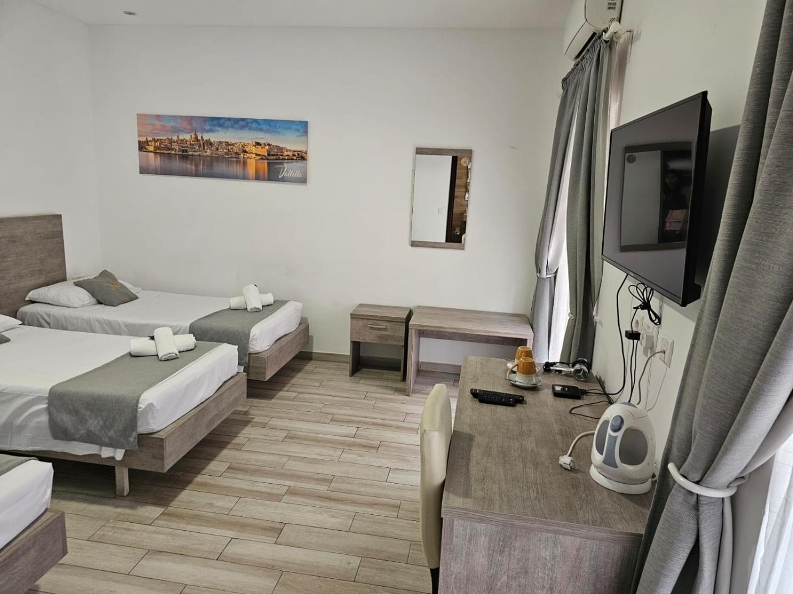 Napoli Suites Studios Aparthotel St. Julian's Zewnętrze zdjęcie