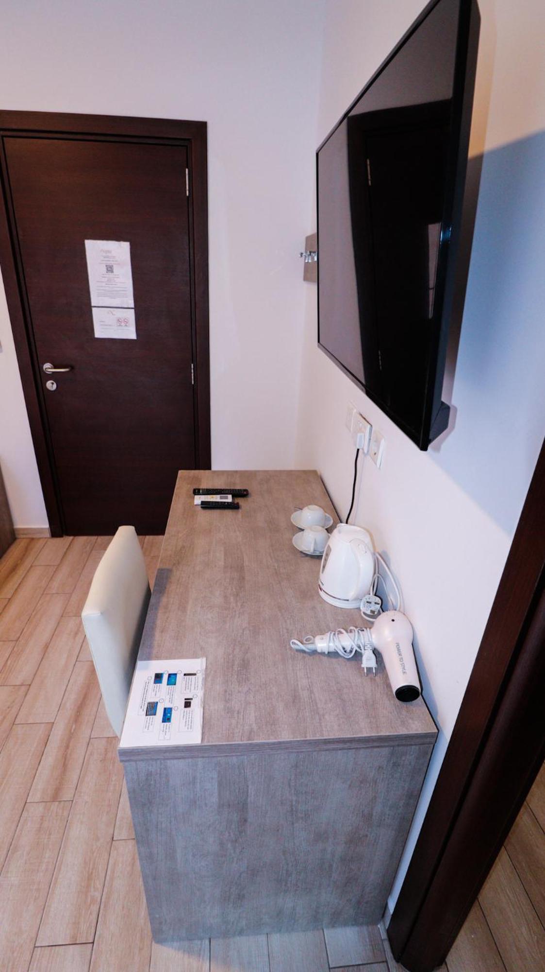 Napoli Suites St. Julian's Zewnętrze zdjęcie