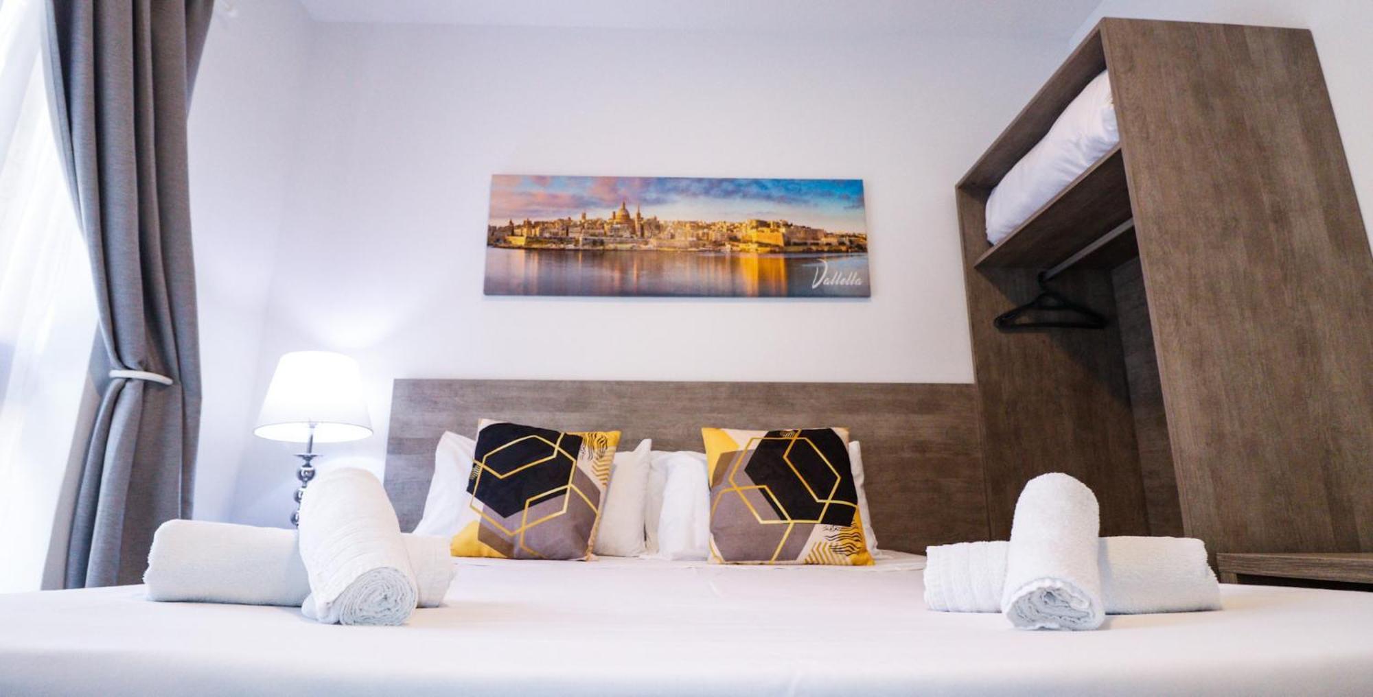 Napoli Suites Studios Aparthotel St. Julian's Zewnętrze zdjęcie