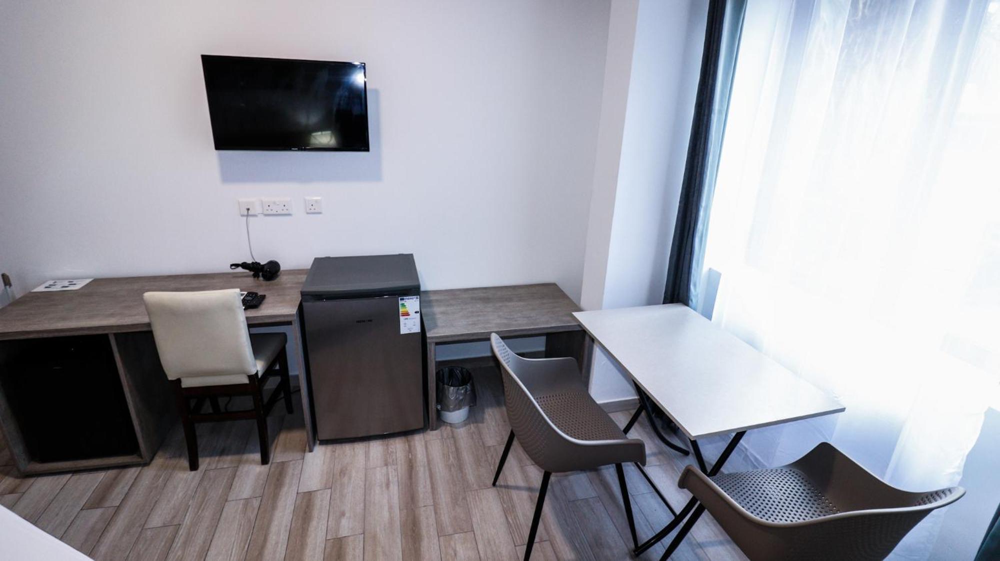 Napoli Suites Studios Aparthotel St. Julian's Zewnętrze zdjęcie